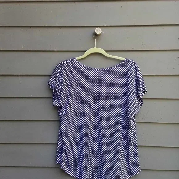 Chicos Navy White Polka Dot Top size 2 - Picture 7 of 10